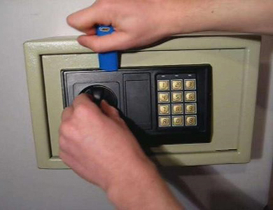 新宁24小时上门开锁公司